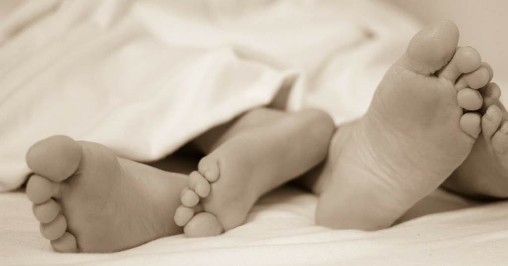 Több bújás, több alvás